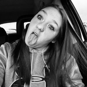 Meet your Posher, Karissa